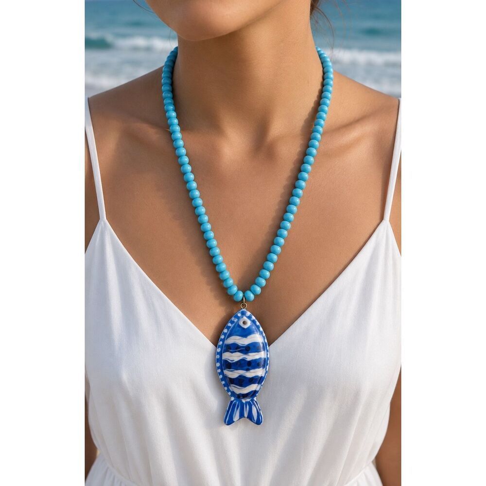NWOT Coastal Blue Fish Turquoise Beaded Necklace